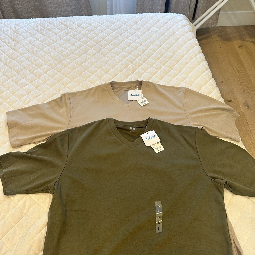 Uniqlo Green and Tan Short Sleeve Tees